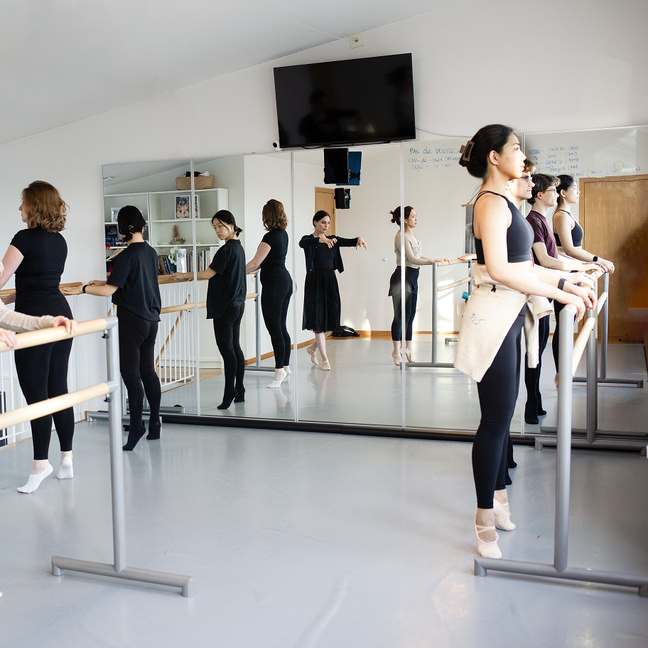 Ballet Classes at Ballet Gothenburg / Klassisk Balett kurs för vuxna i Göteborg, nybörjare och avancerad